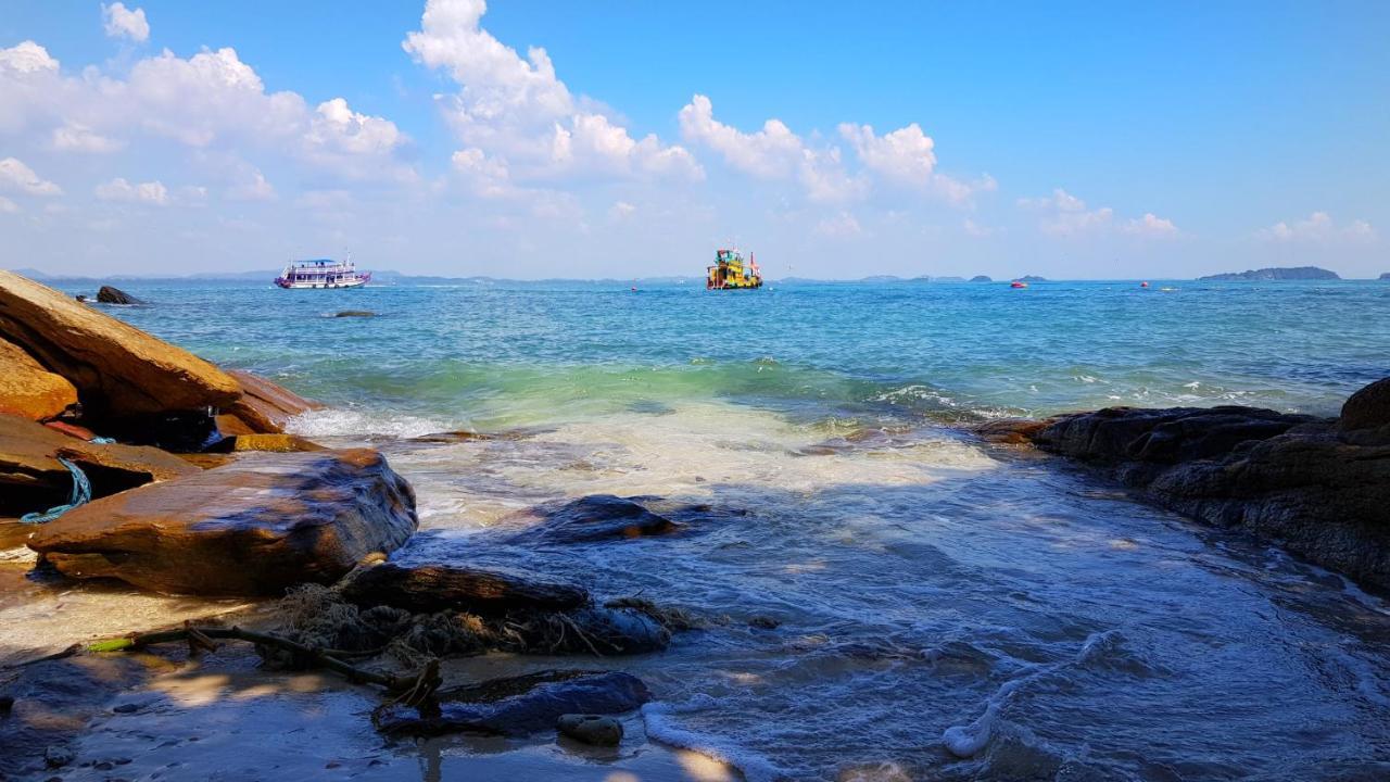 Hotel Ban Sairung Rayong Exterior foto