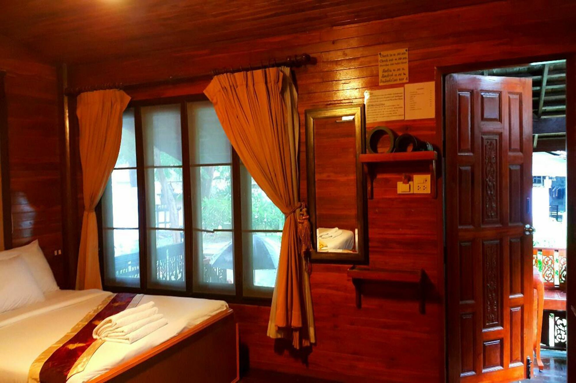 Hotel Ban Sairung Rayong Exterior foto
